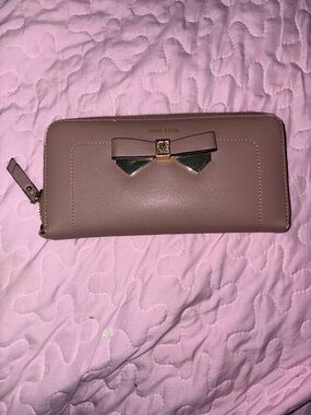 Anne Klein Mauve Bow Zip Wallet with Gold Accent